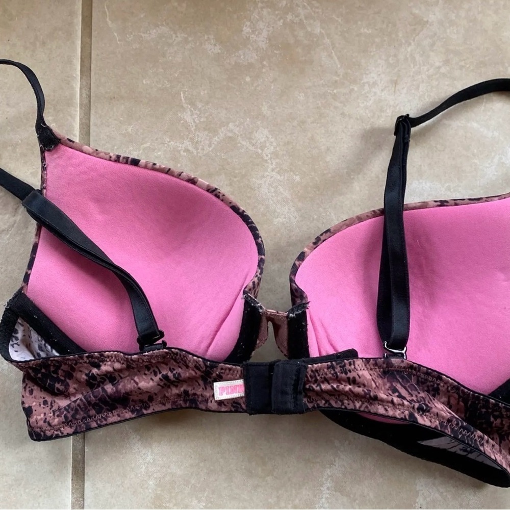 NWOT PINK Victoria's Secret Snakeskin Print Bra - Picture 2 of 5